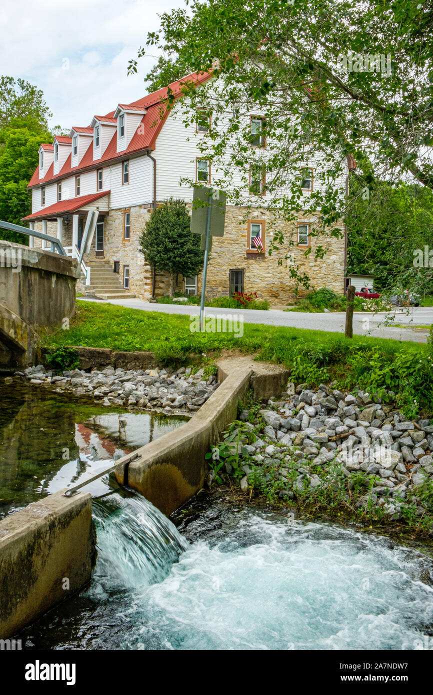 Flour mill condos hires stock photography and images Alamy