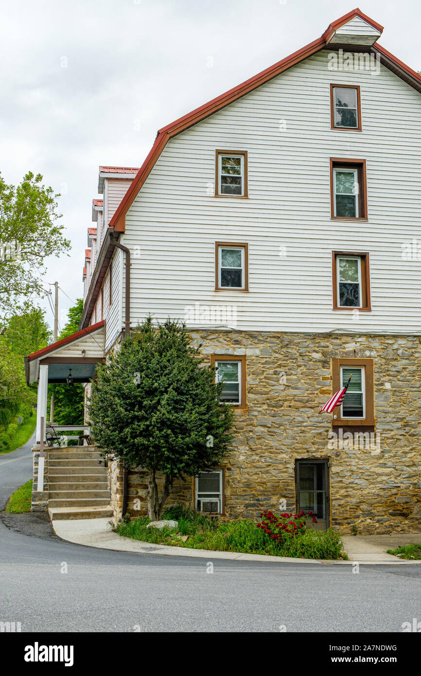 Flour mill condos hires stock photography and images Alamy