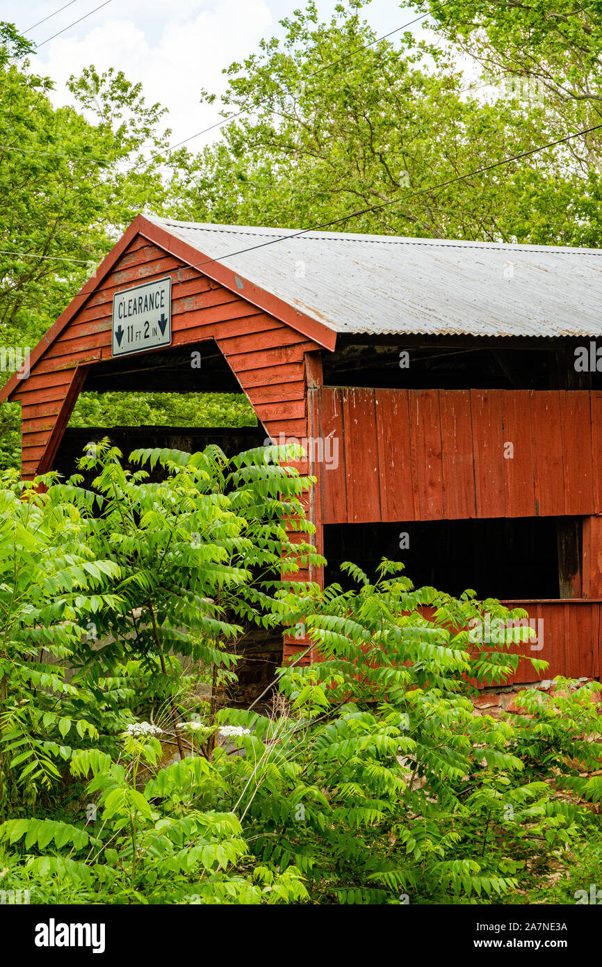 Ramp covered bridge hires stock photography and images Alamy