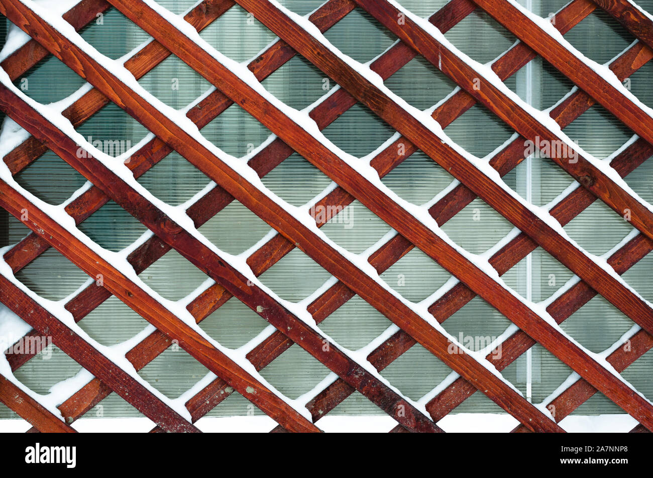 Criss cross hi-res stock photography and images - Alamy