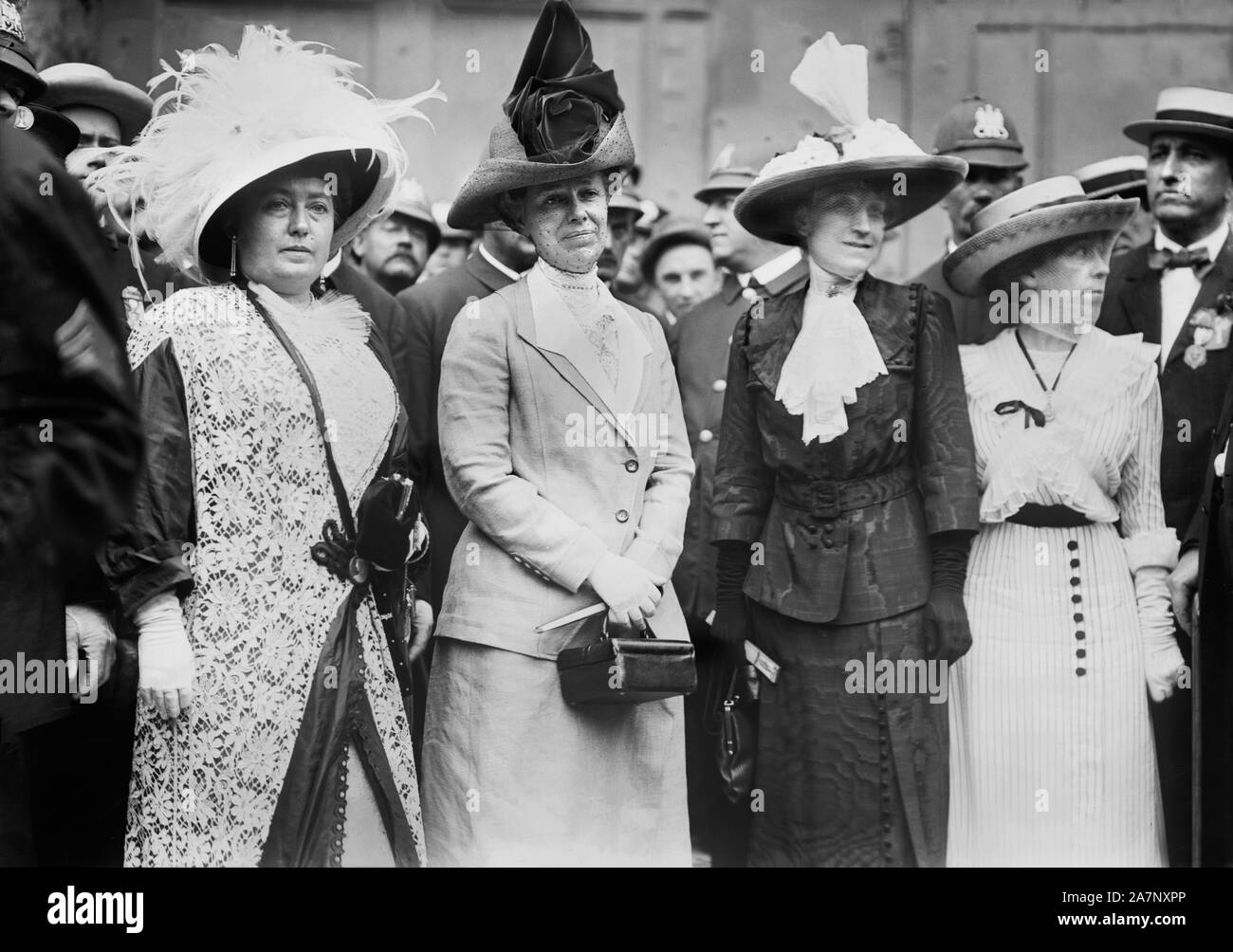 L-R: Harriet T. Mack, wife of Norman E. Mack (1858-1932) National Chairman of the Democratic Party, Helen Herron Taft (1861-1943), wife of President William Howard Taft, Mrs. L.L. Francis, Mildred Aubrey, Democratic National Convention, Fifth Regiment Armory, Baltimore, Maryland, USA, Photograph by Bain News Service, July 1912 Stock Photo