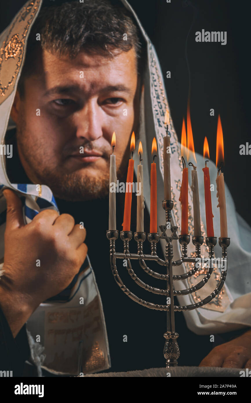Hanukkah family in prayer hires stock photography and images Alamy