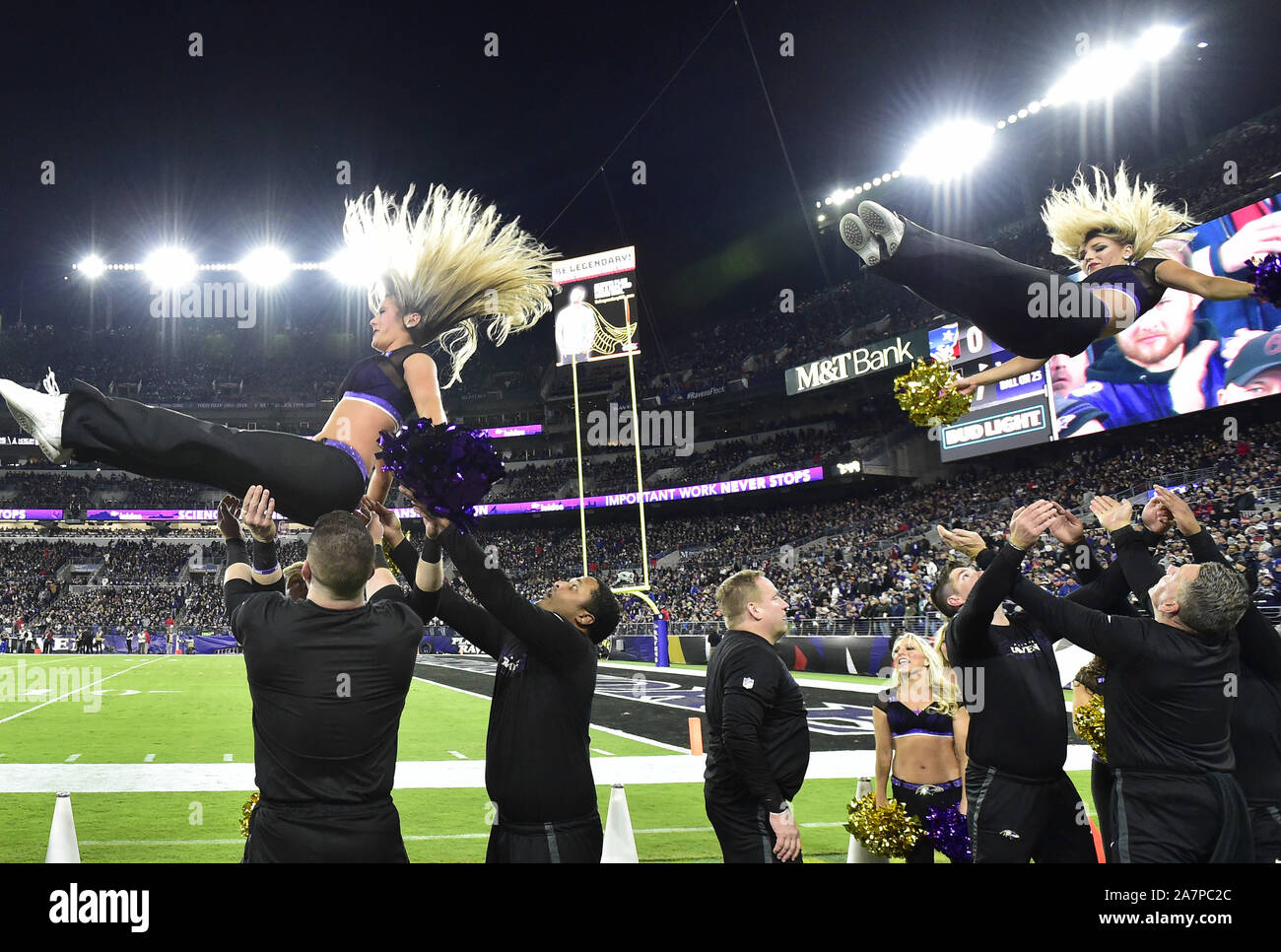 Baltimore ravens cheerleaders hi-res stock photography and images