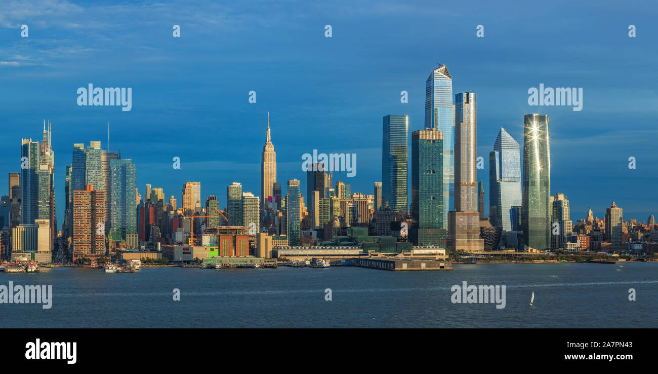 View to West Side of Manhattan Skyline from Hamilton Park, Weehawken, shooting across the Hudson 