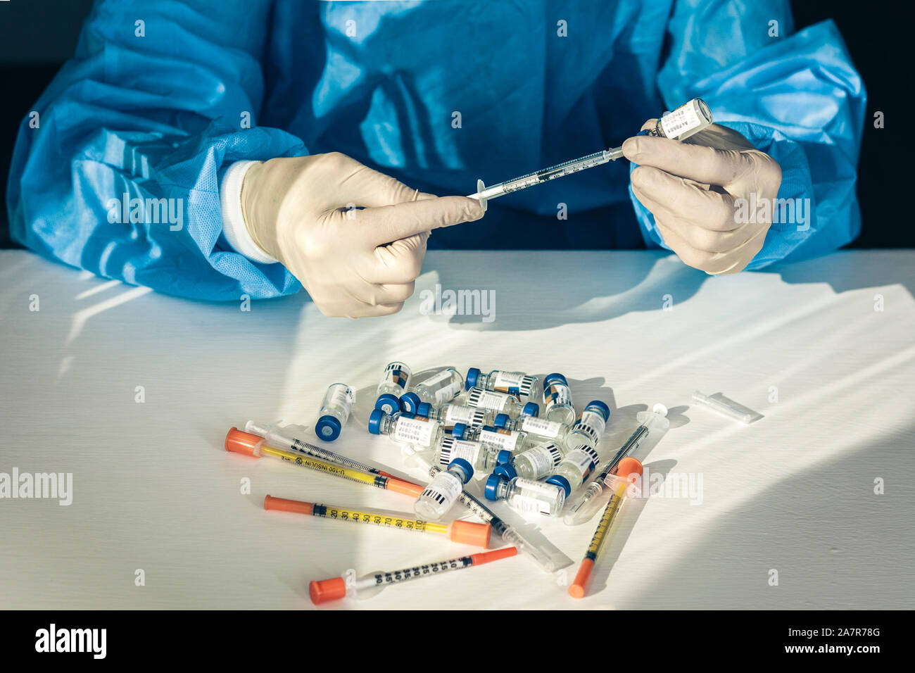 Medical Injectio Medical injectio hi-res stock photography and images - Alamy