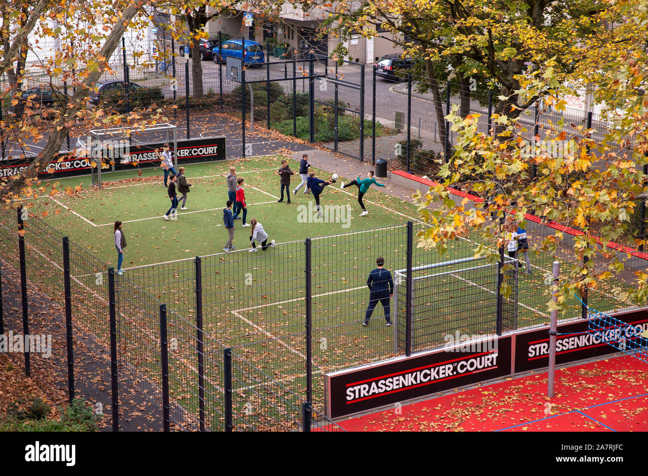 a public football pitch, called Strassekicker Court, built by the Lukas Podolski Foundation at the Holzmarkt, Cologne, Germany.  ein von der Lukas-Pod Stock Photo