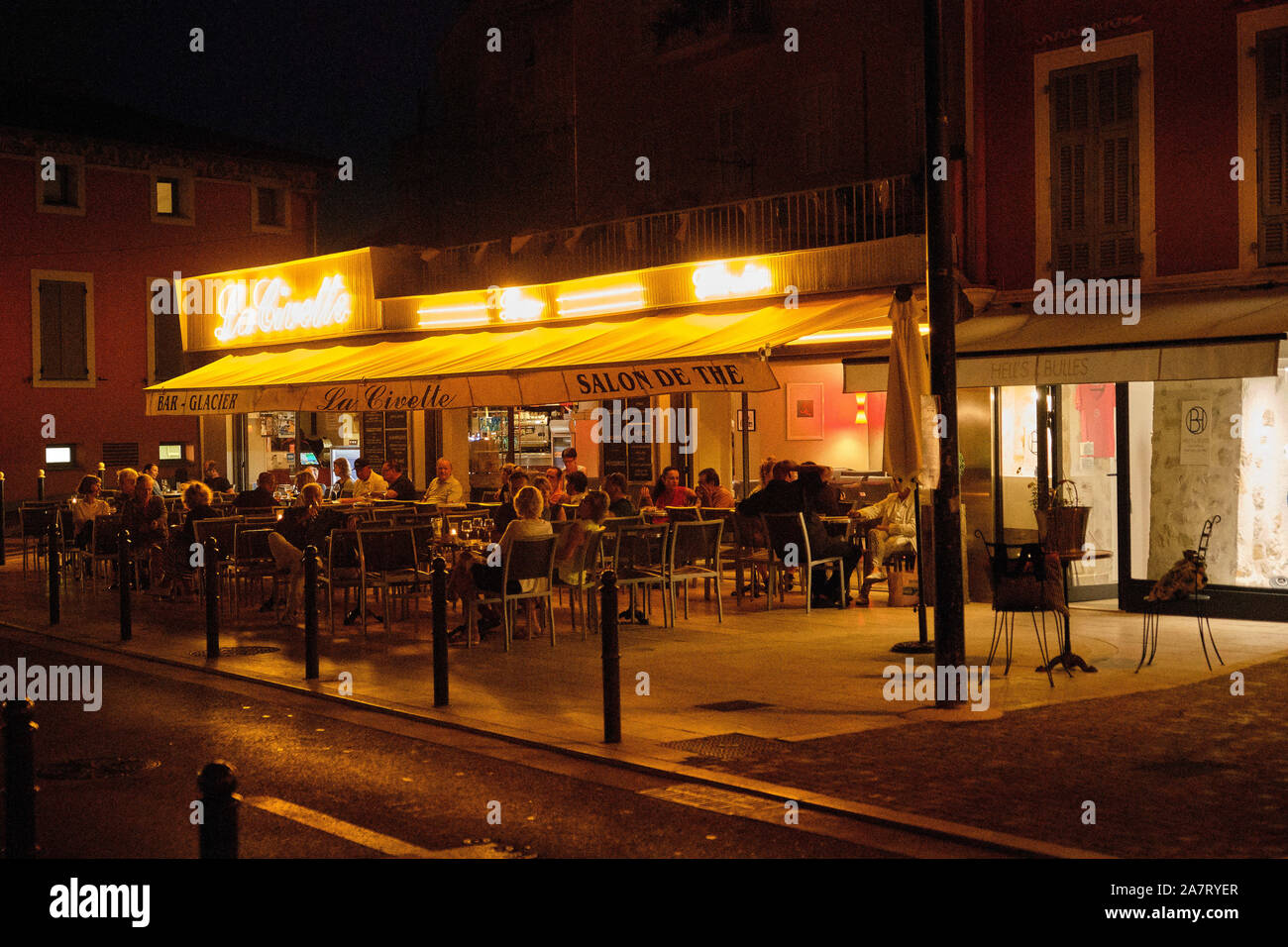 Restaurant, St Jean, Cap Ferrat Stock Photo - Alamy