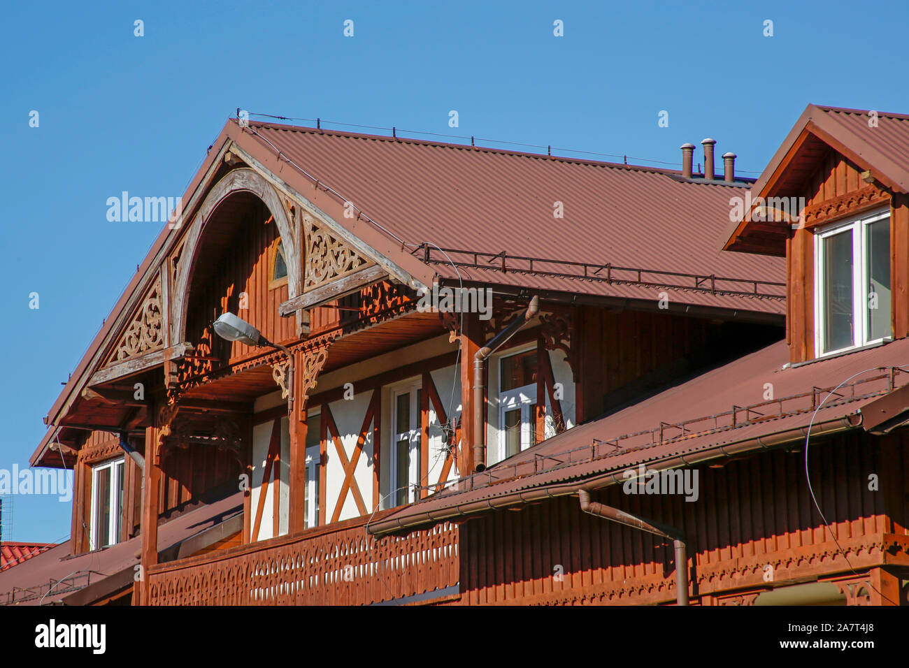 roof of wooden mountain house Stock Photo - Alamy
