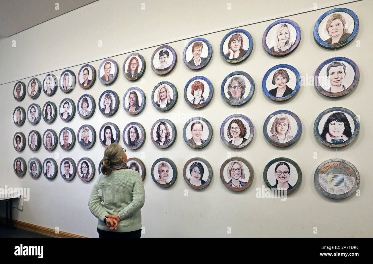 Professorinnen hi-res stock photography and images - Alamy