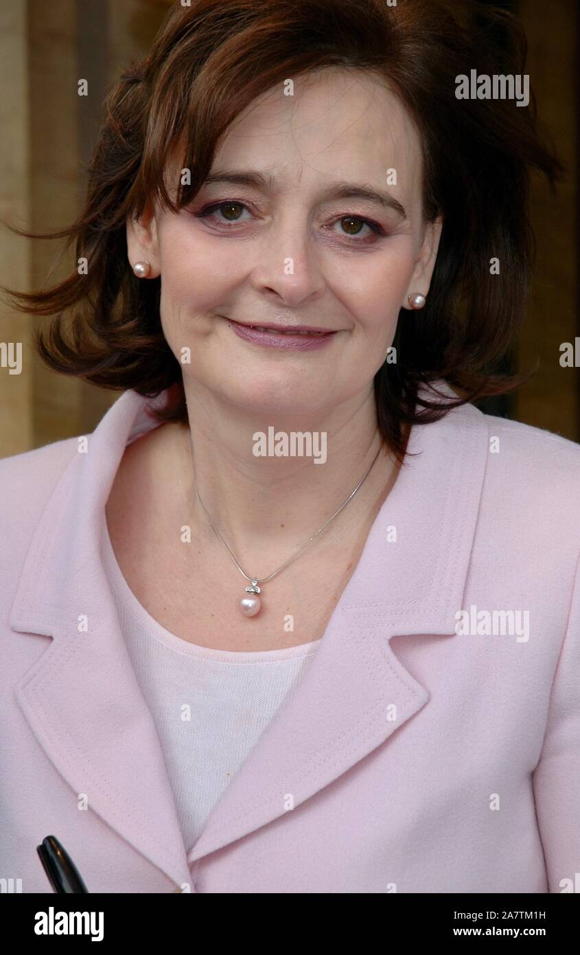 The cherie blair hi-res stock photography and images - Alamy
