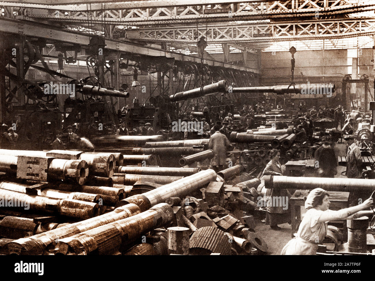 The howitzer workshop  at the Coventry Ordnance Works. The company had been making guns for nine years prior to the war after being set up in 1905 by a consortium of British shipbuilding firms. The workers worked day and night on long shift patterns to create a varied selection of armaments, including guns, gauges, tools and even large naval guns. Stock Photo