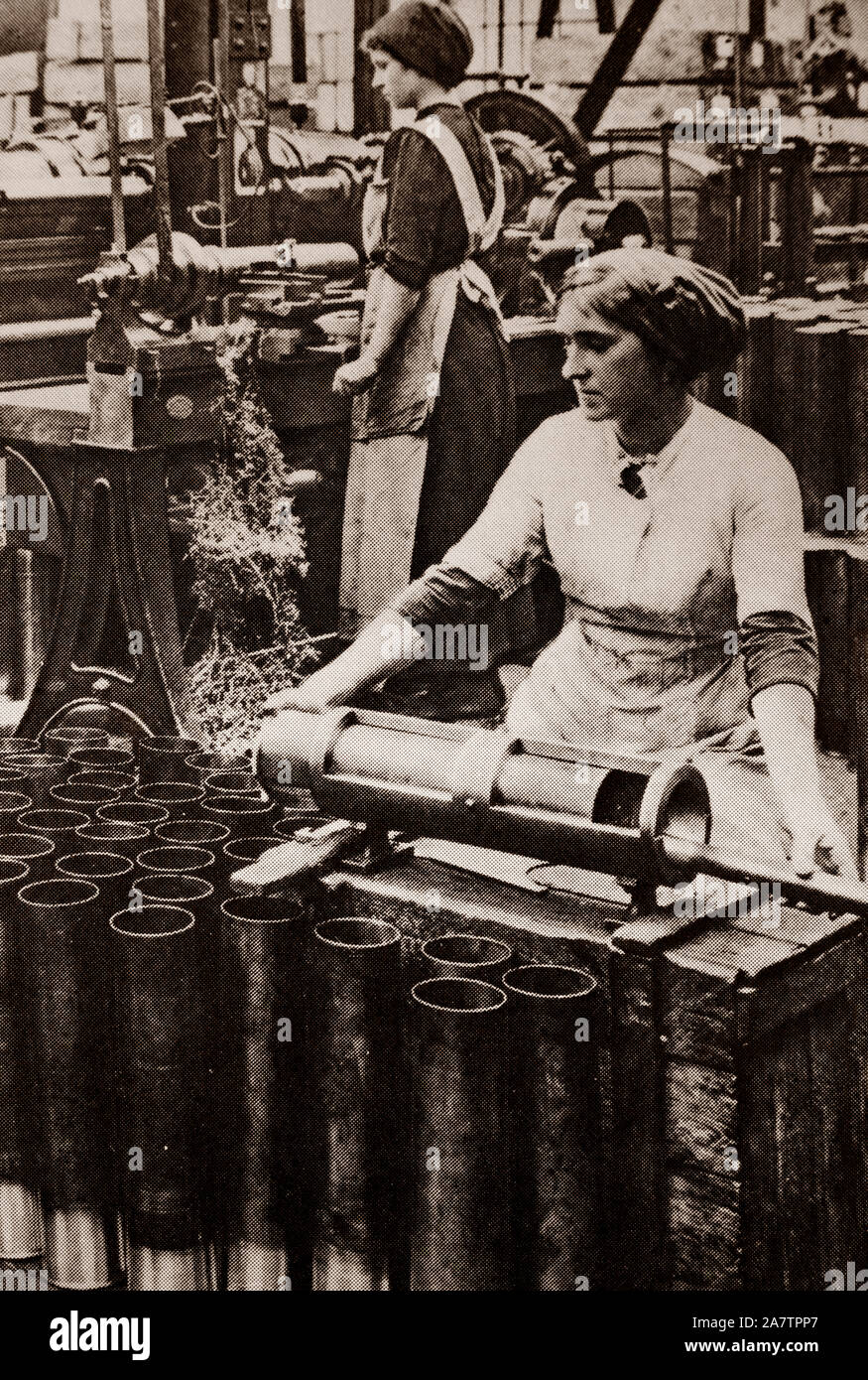 German factory girls making shells during the First World War. Stock Photo