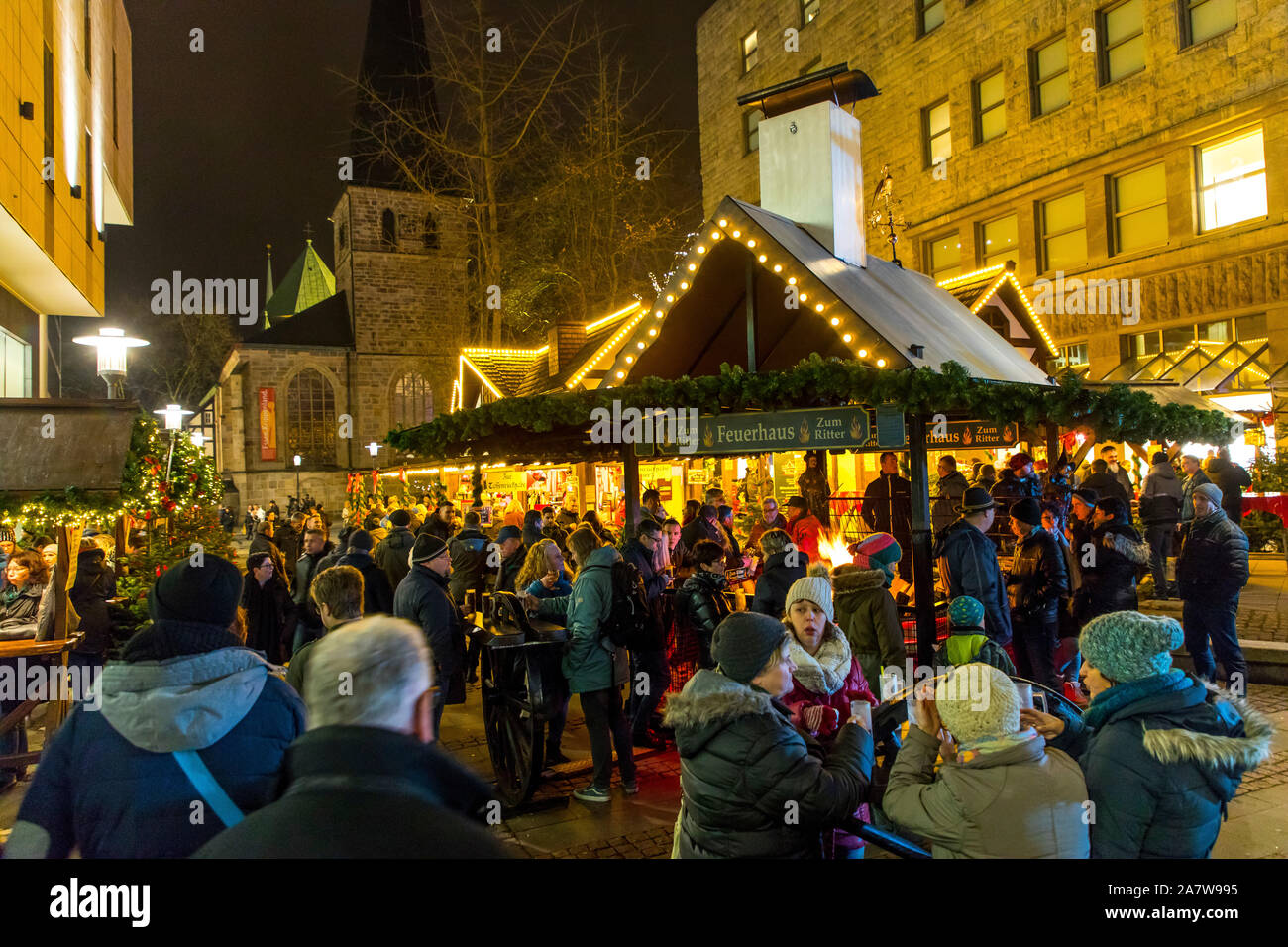 Christmas market in Essen, on Kettwiger Street, downtown, Essen Cathedral Stock Photo - Alamy
