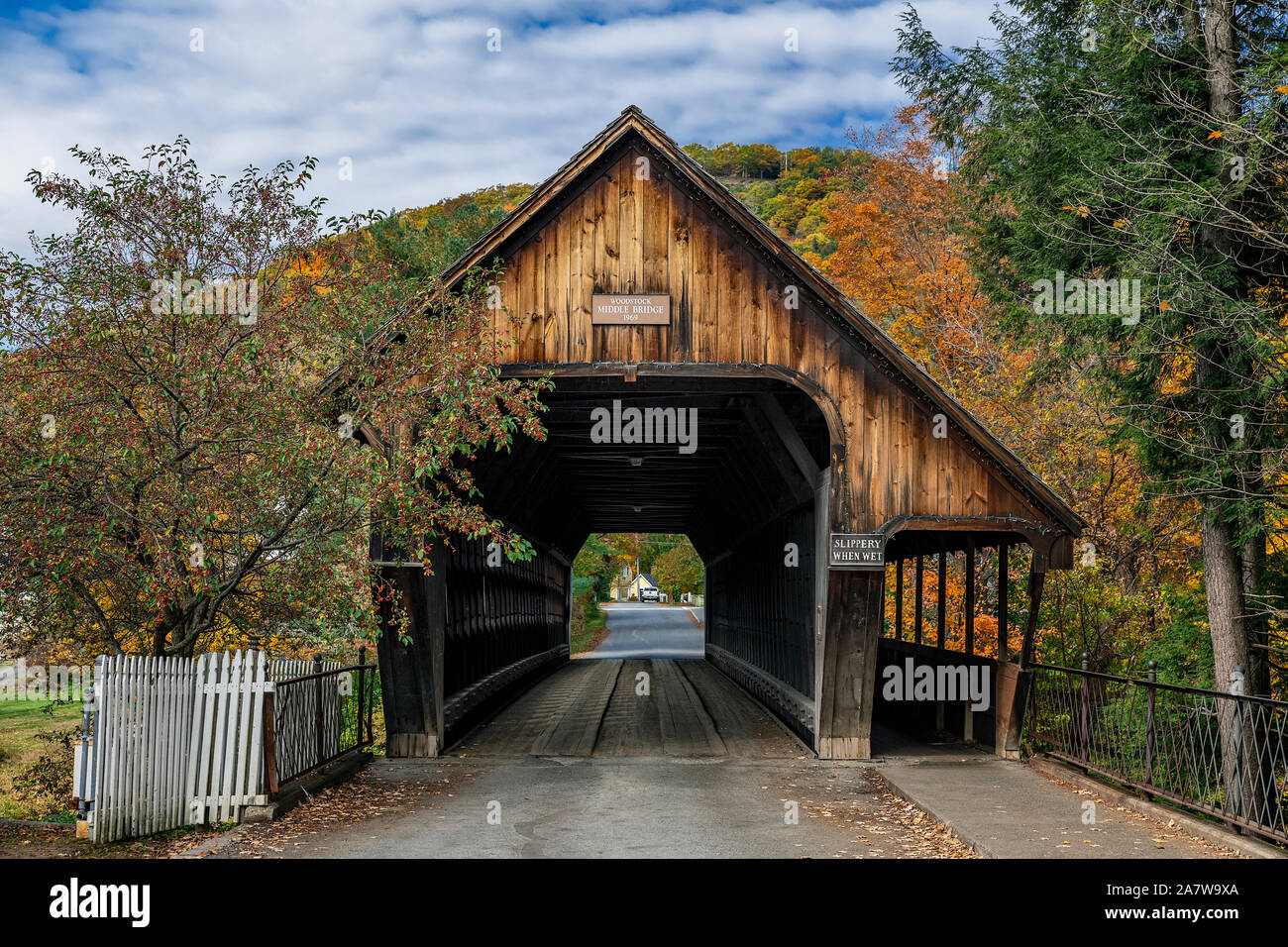 Middle Covered Bridge, Woodstock, Vermont, USA Stock Photo - Alamy