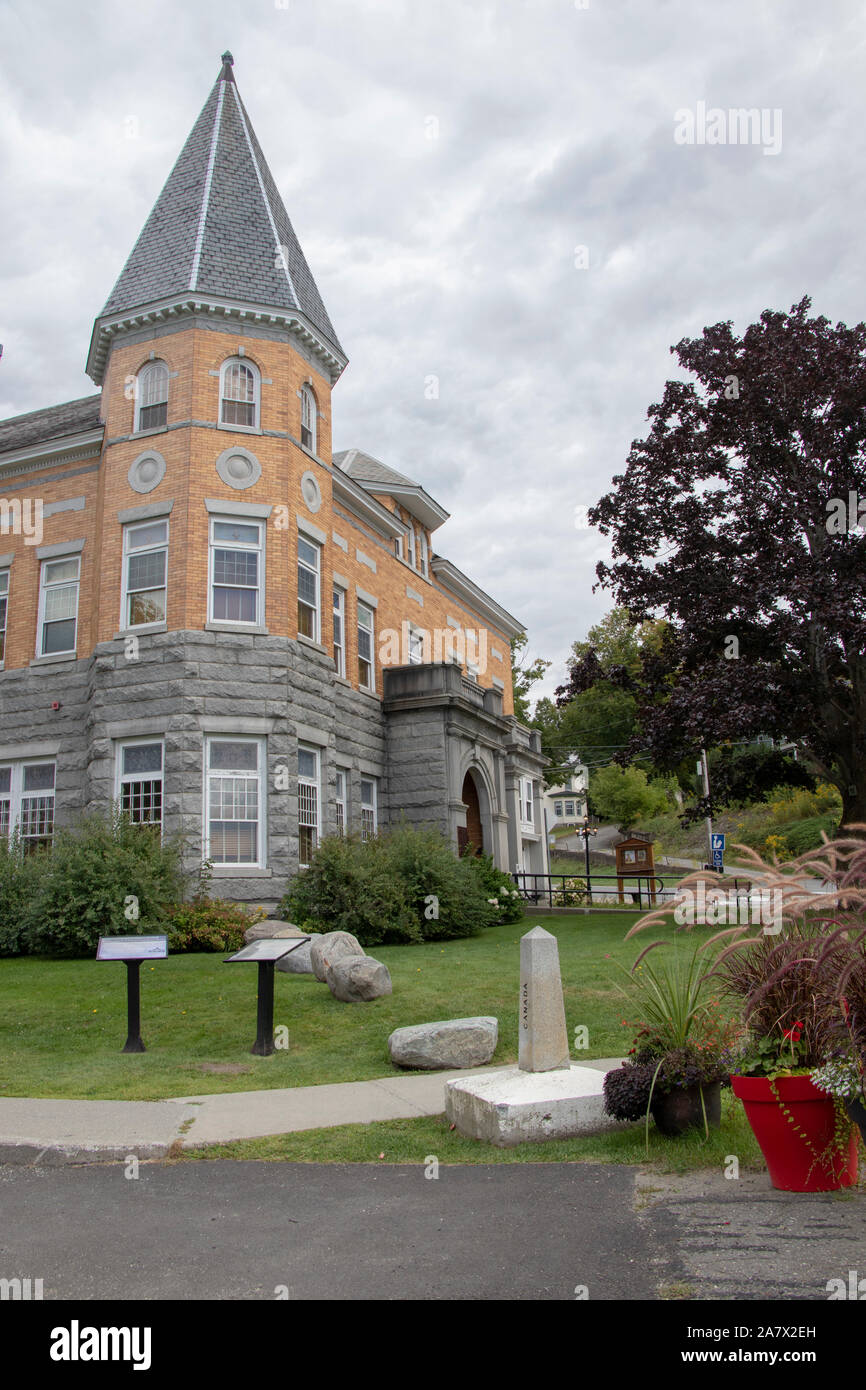 Haskell Free Library and Opera House from Stanstead view side, on Derby Line street, Canada-USA border, Québec, Canada Stock Photo