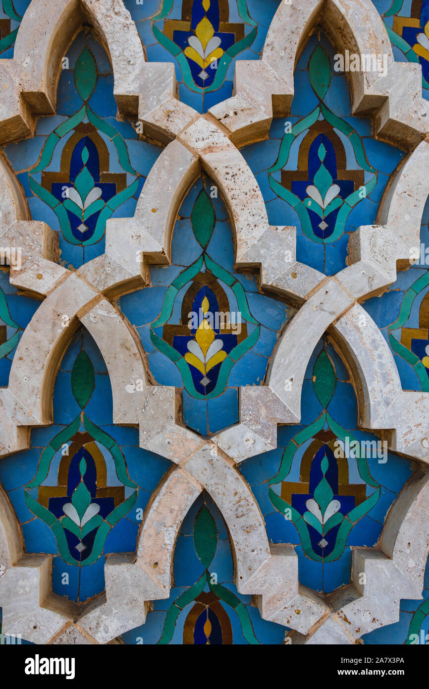 Traditional Moroccan Ceramic Flower Pattern Stock Photo - Alamy