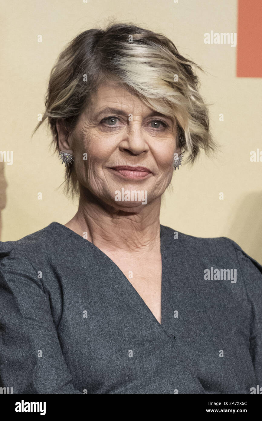 November 5, 2019, Tokyo, Japan: American actress Linda Hamilton attends a news conference for the movie Terminator: Dark Fate at Bellesalle Roppongi in Tokyo. The film will be released in Japan on November 8. (Credit Image: © Rodrigo Reyes Marin/ZUMA Wire) Stock Photo