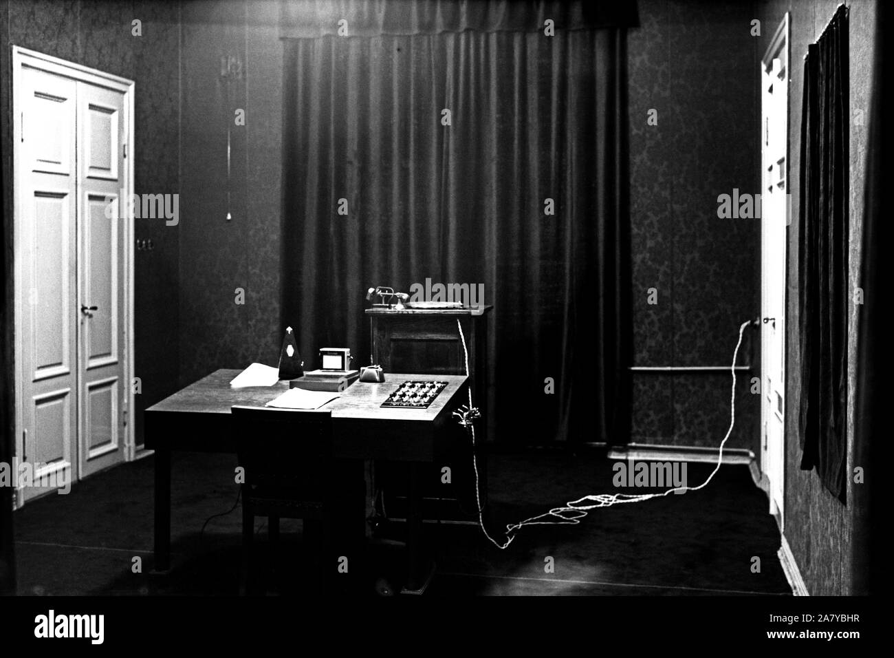 The Finnish Broadcasting Company 1927-1934, radio announcing studio at the Aleksanterinkatu 46 premises. Stock Photo