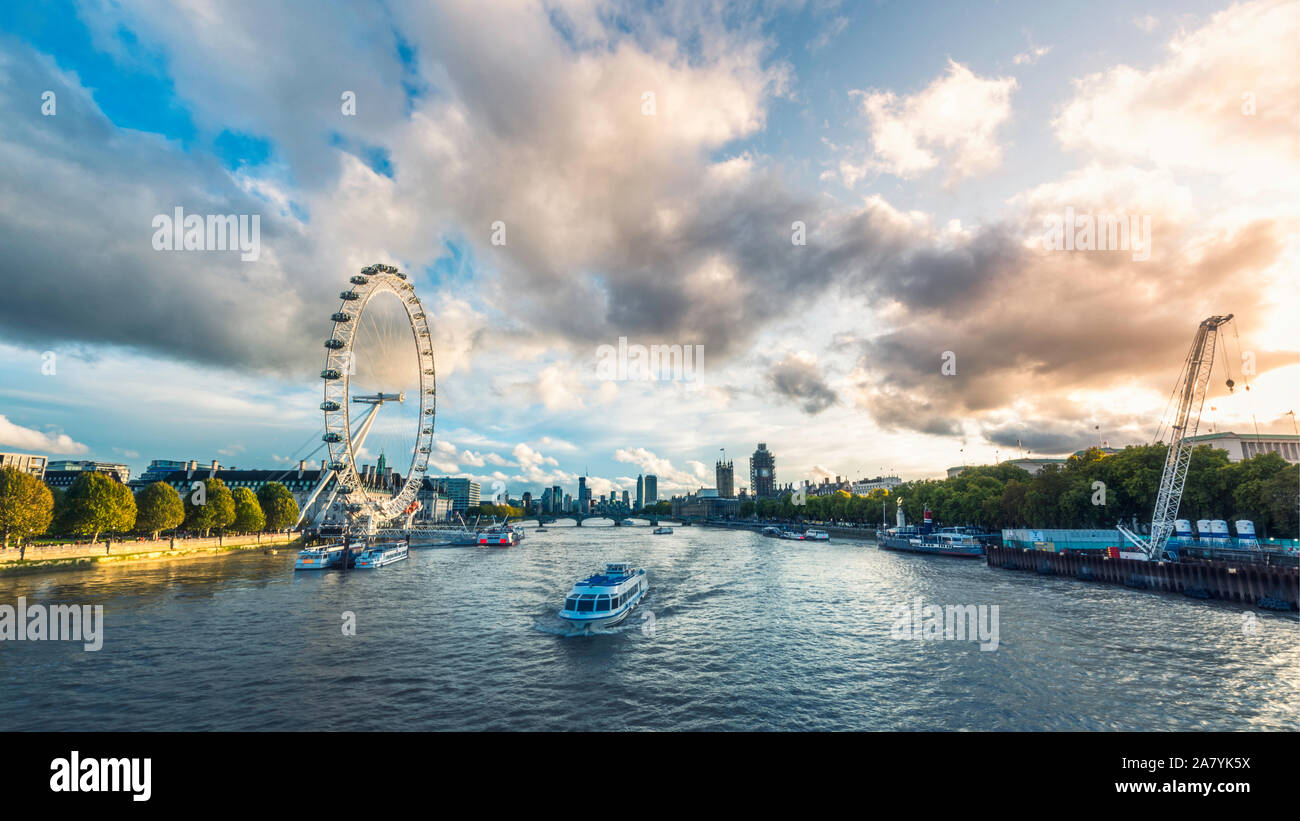 Sunset over West London, with Vauxhall, Westminster, London Eye and Big Ben in picture Stock Photo