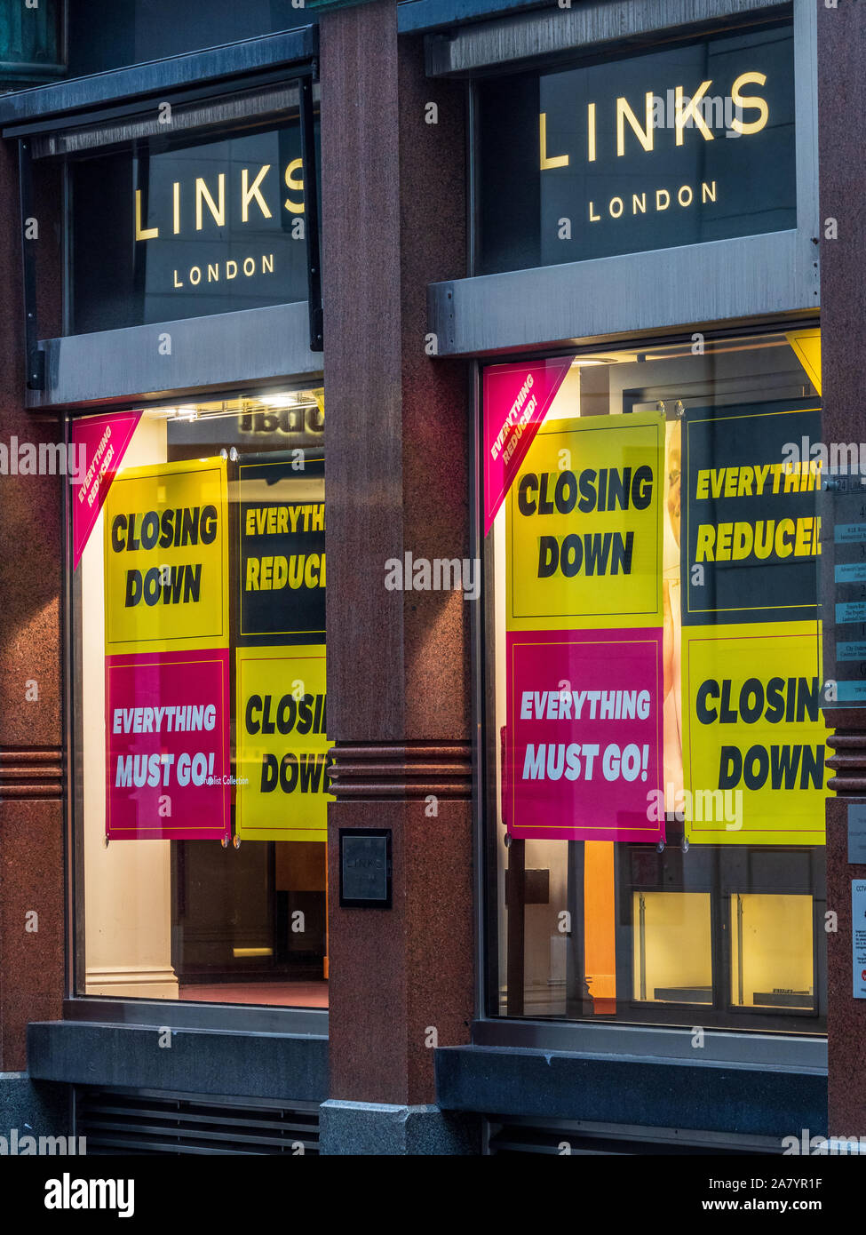 Links of London Closing Down Sale Everything must go sale at a Links of London store after the company entered administration. Stock Photo