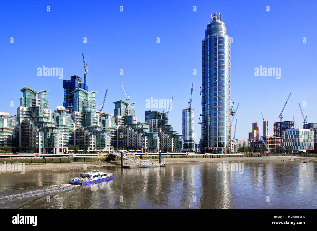 St George Wharf Tower, also known as the Vauxhall Tower, Vauxhall, London. Stock Photo