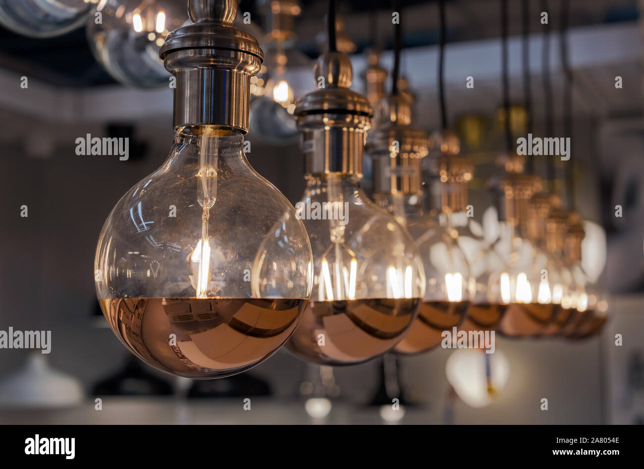 Vintage decorative lamps hi-res stock photography and images - Alamy