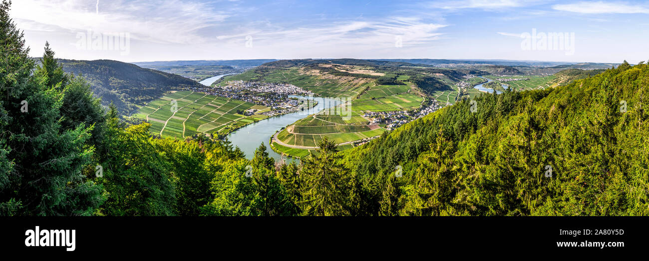 panorama of the Fünfseenblick, Five Lakes View of Detzem on the Moselle, Germany, view from above to Pölich in the centre and Mehring on the left Stock Photo