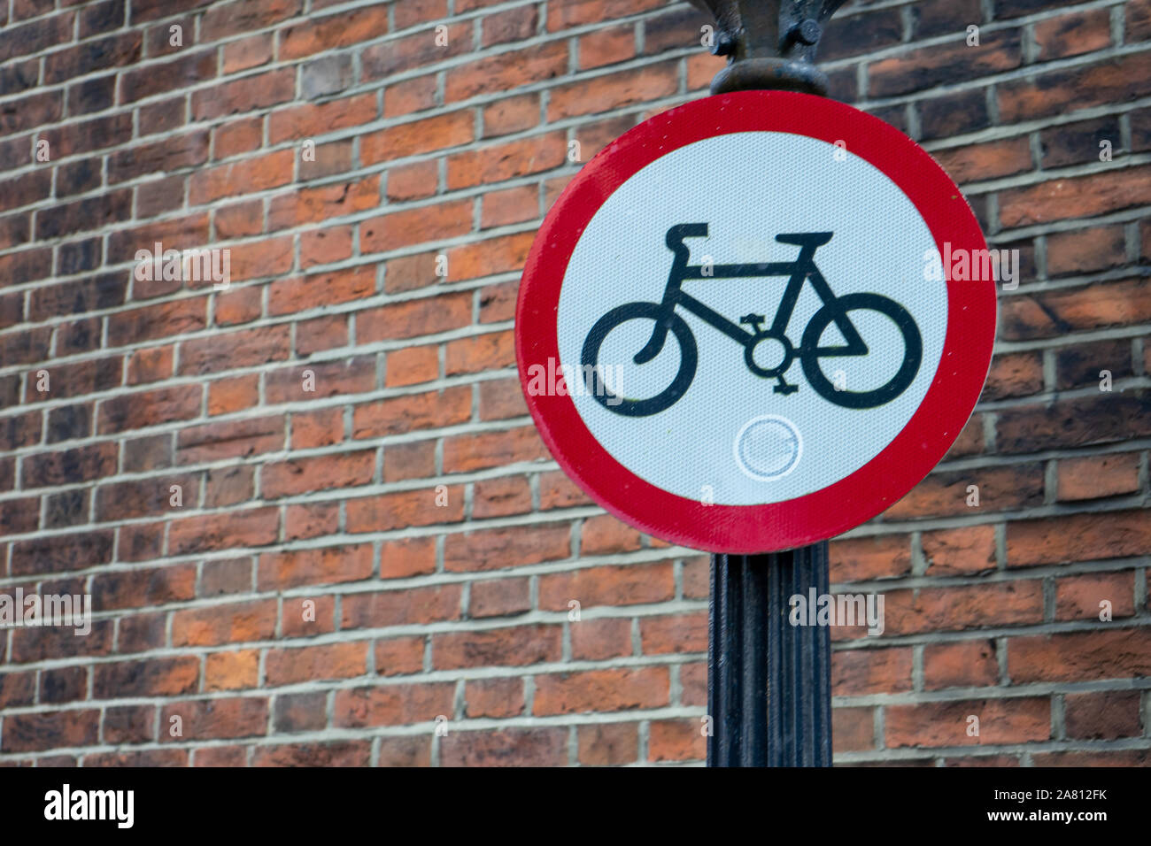 A no cycling sign on a lamp post Stock Photo