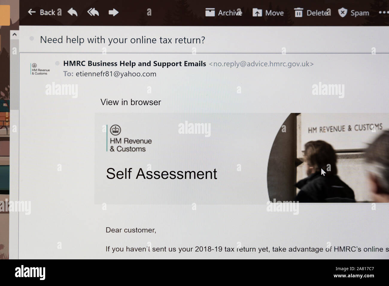 An email on a computer screen from the UK HM Revenue and Customs asking for a self assessment tax return to be submitted for the 2018 - 2019 tax year Stock Photo