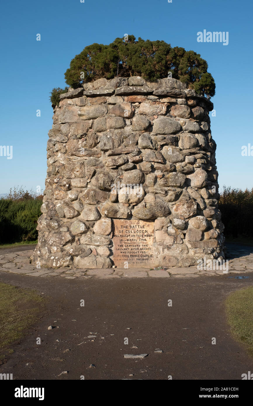 Culloden battlefield memorial cairn to remember the highlanders who fought at the Battle of Culloden on the 16th April 1746. Culloden Moor, Inverness Stock Photo