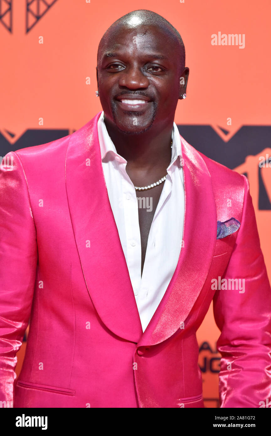 Akon attending mtv europe music awards 2019 hi-res stock photography ...