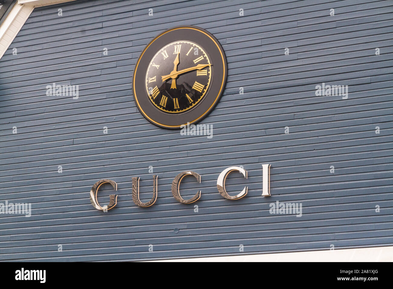 Gucci logo hi-res stock photography and images - Page 3 - Alamy