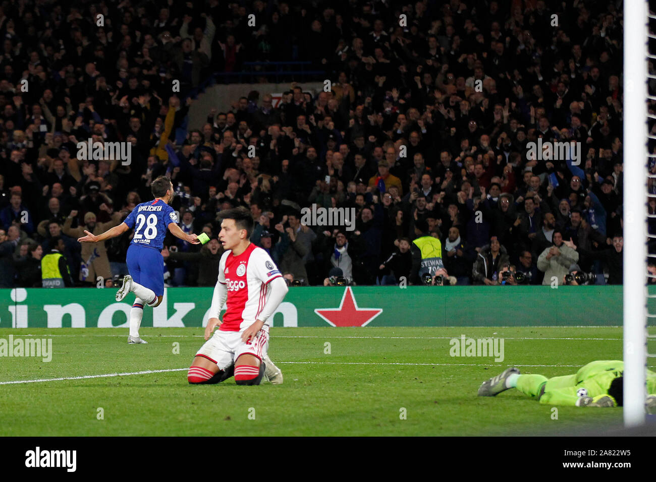 London, UK. 05th Nov, 2019. GOAL - Csar Azpilicueta of Chelsea levels the score at 4-4 during the UEFA Champions League group match between Chelsea and Ajax at Stamford Bridge, London, England on 5 November 2019. Photo by Carlton Myrie/PRiME Media Images. Credit: PRiME Media Images/Alamy Live News Stock Photo