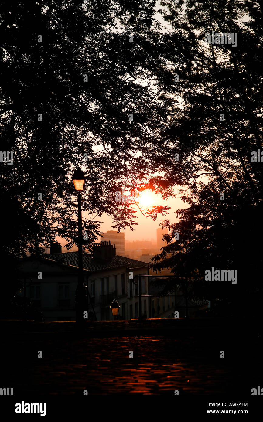 Lever de soleil paris montmartre hires stock photography and images Alamy