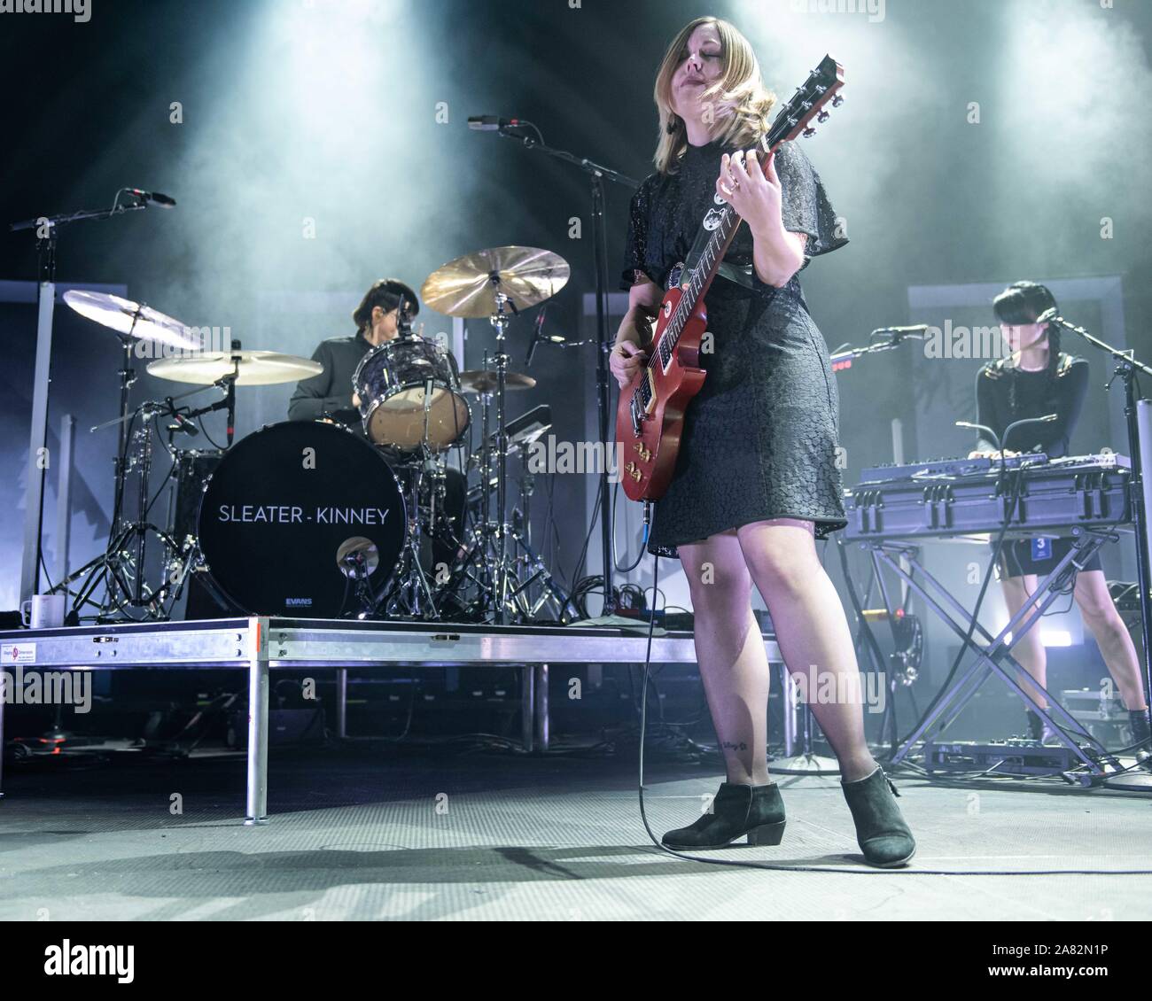 October 25, 2019, Washington, D.C, U.S: CORIN TUCKER of Sleater-Kinney performs with drummer ANGIE BOYLAN and keyboardist TOKO YASUDA at The Anthem in Washington, D.C. (Credit Image: © Kyle Gustafson/ZUMA Wire) Stock Photo