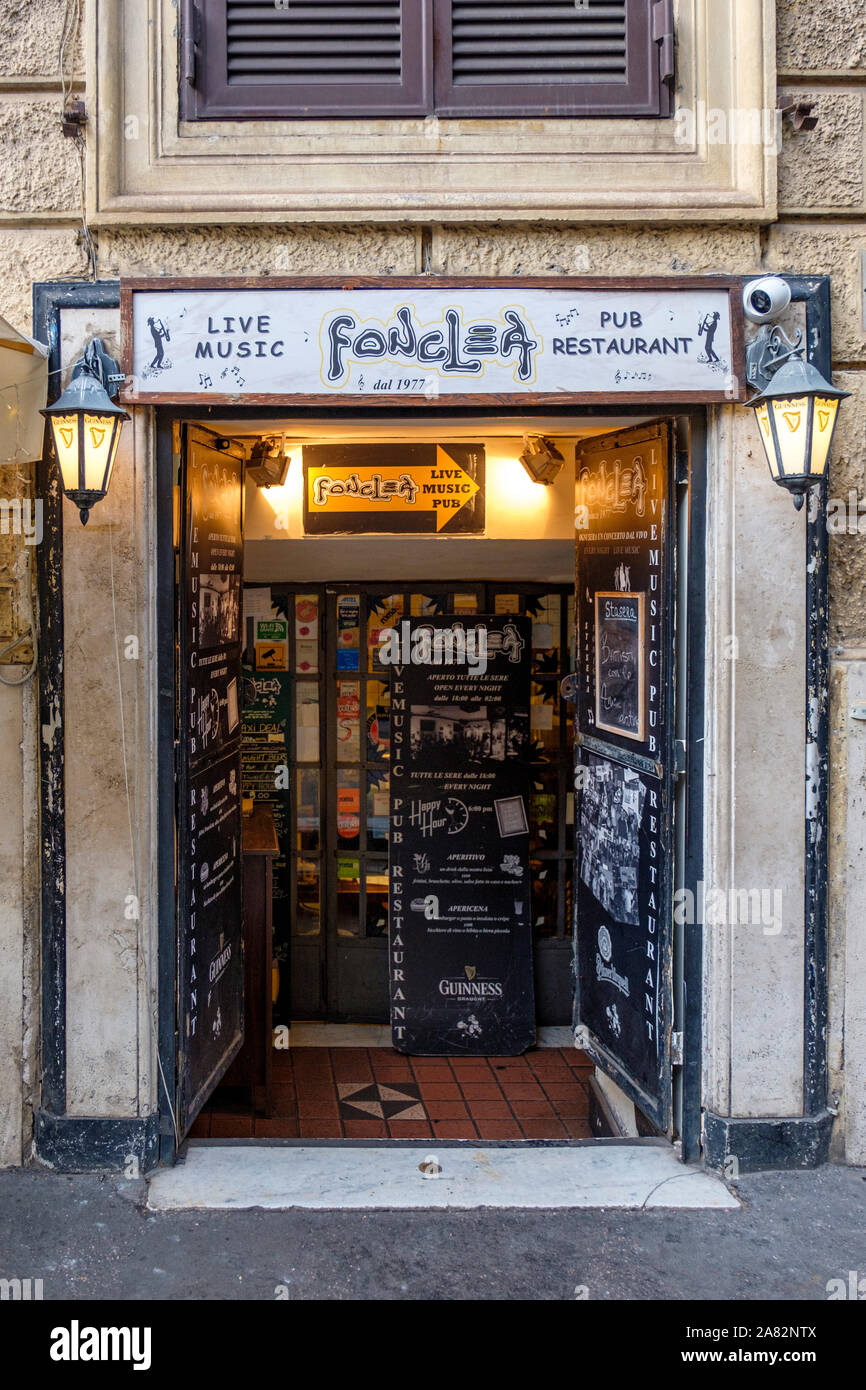 Fonclea Srl Restaurant, traditional pub with live music, Prati neighbourhood, Rome, Italy Stock Photo