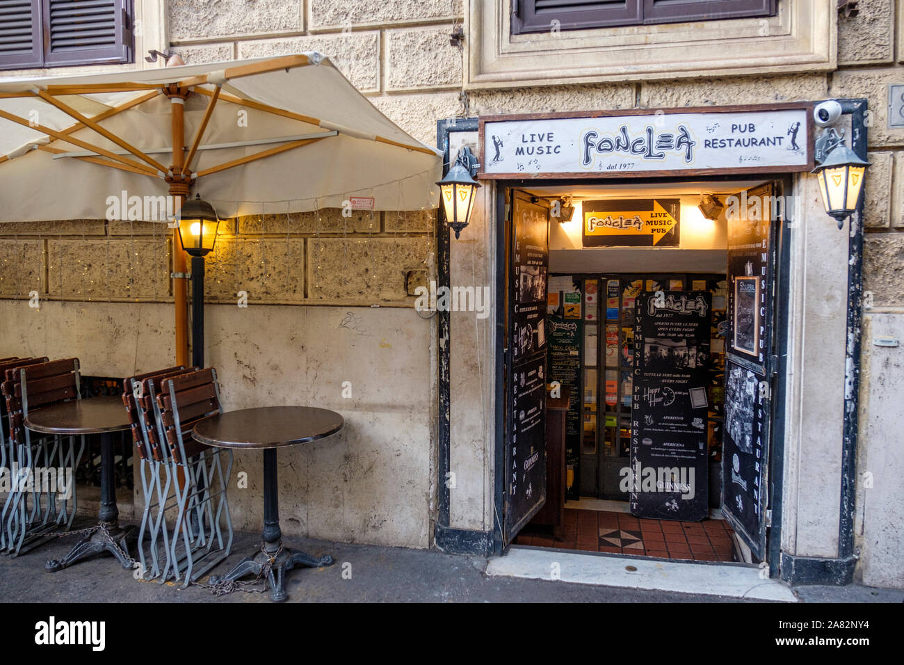 Fonclea Srl Restaurant, traditional pub with live music, Prati neighbourhood, Rome, Italy Stock Photo