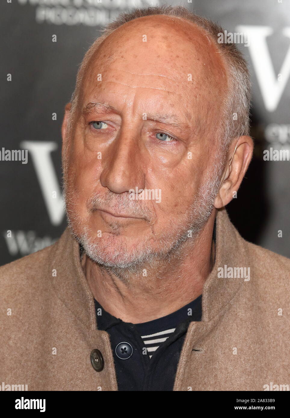 Pete townshend guitarist who hires stock photography and images Alamy