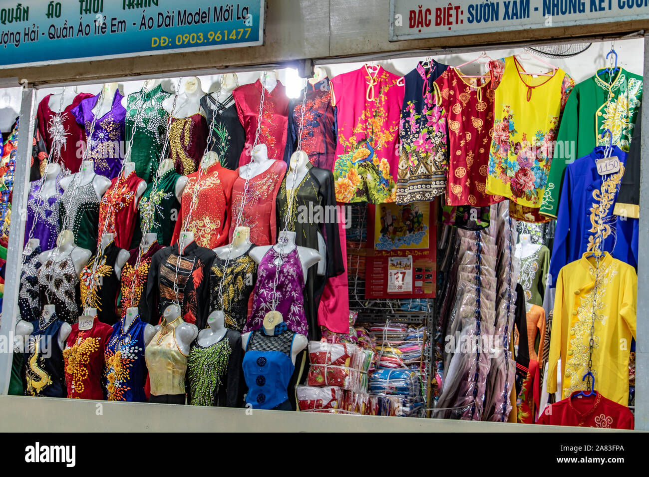 Retail store in asia clothing hi-res stock photography and images - Alamy