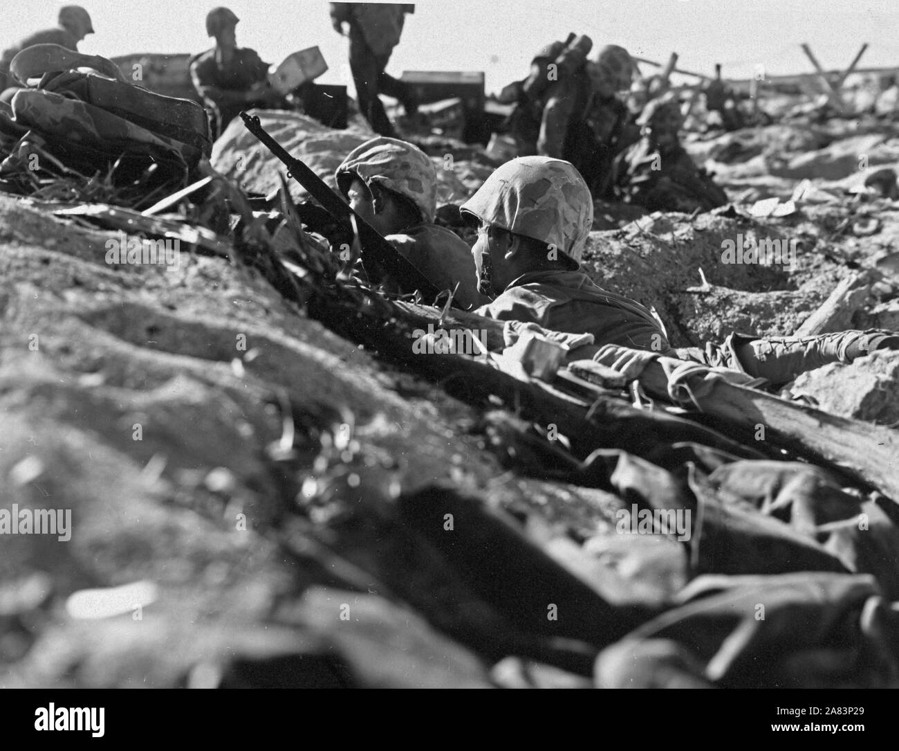 Foxhole marines tarawa hi-res stock photography and images - Alamy