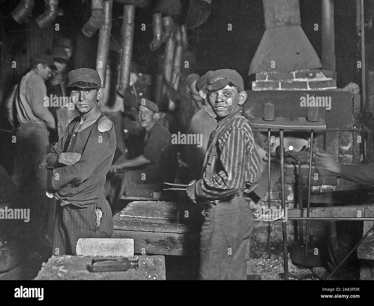 Indiana Glass Works. Midnight, August 1908 Stock Photo Alamy