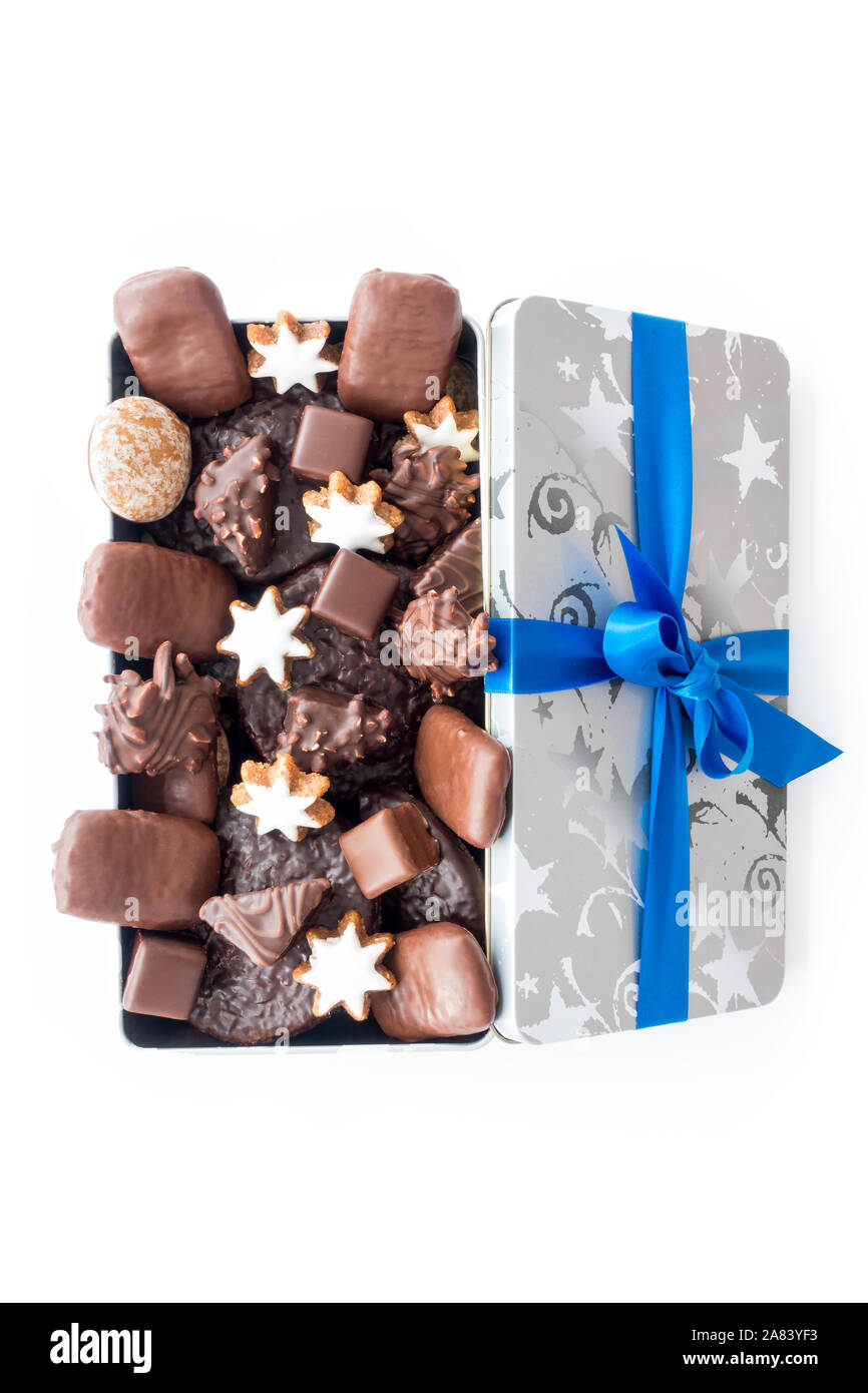 German gingerbread assortment and Aachener Printen in a silver