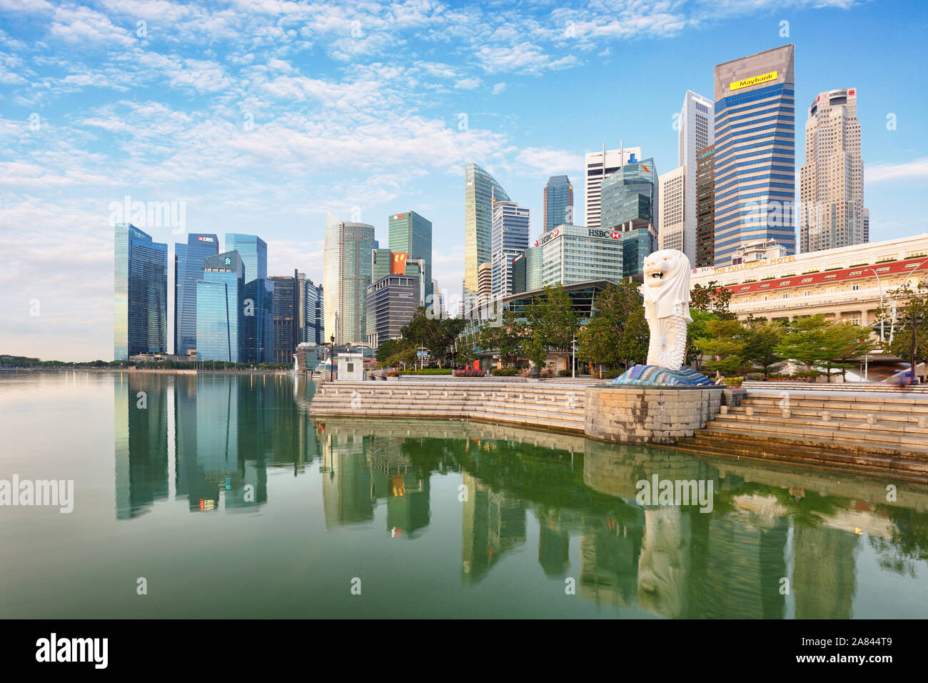 SINGAPORE - OCTOBER 11, 2019: Merlion statue fountain in Merlion Park and Singapore city skyline on December 16, 2014. This fountain is one of most we Stock Photo
