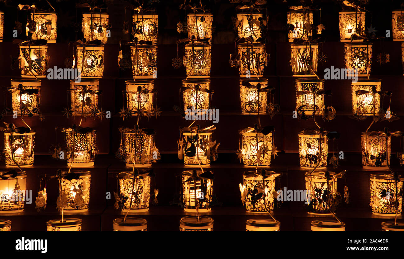 Repetitive pattern of small hi-res stock photography and images - Alamy