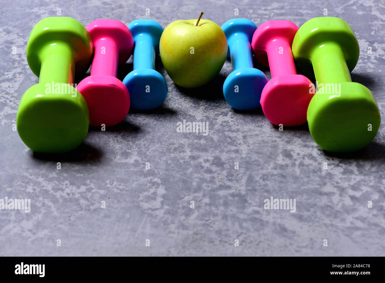 apple fitness dumbbells