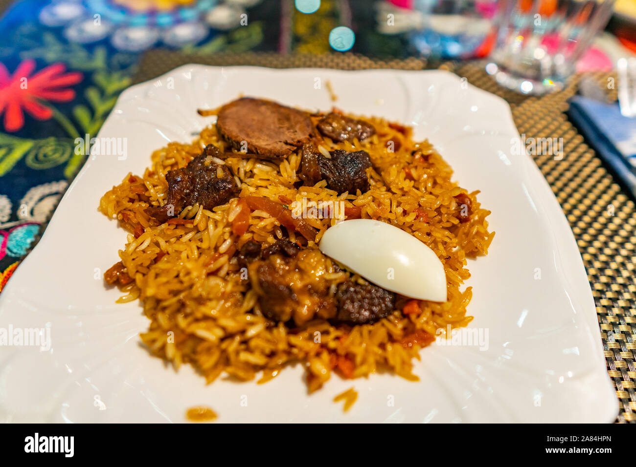 traditional-central-asian-uzbek-tashkent-style-mouthwatering-lamb-plov