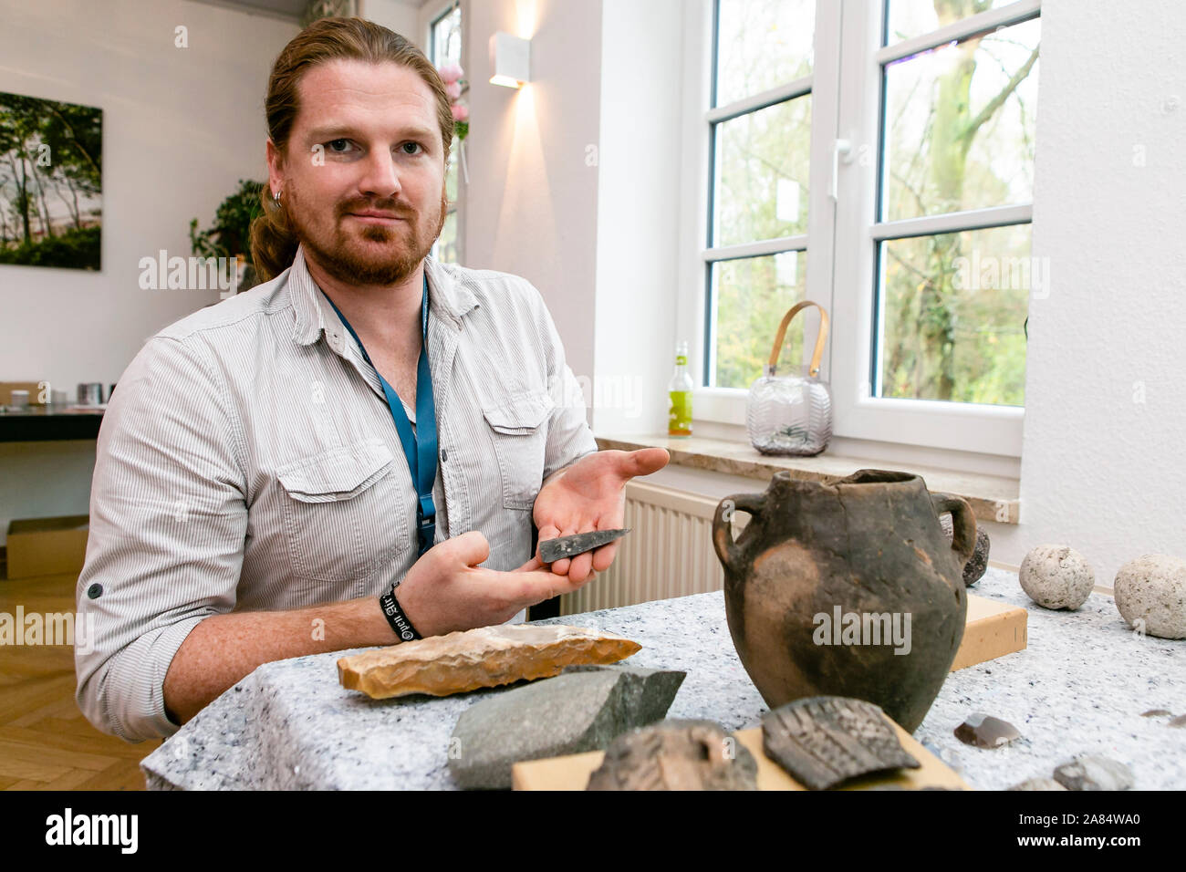 Stone age tools hires stock photography and images Alamy