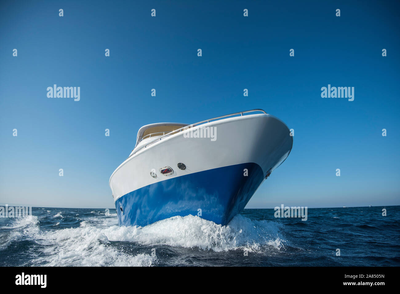 Wave cutter at bow hi-res stock photography and images - Alamy
