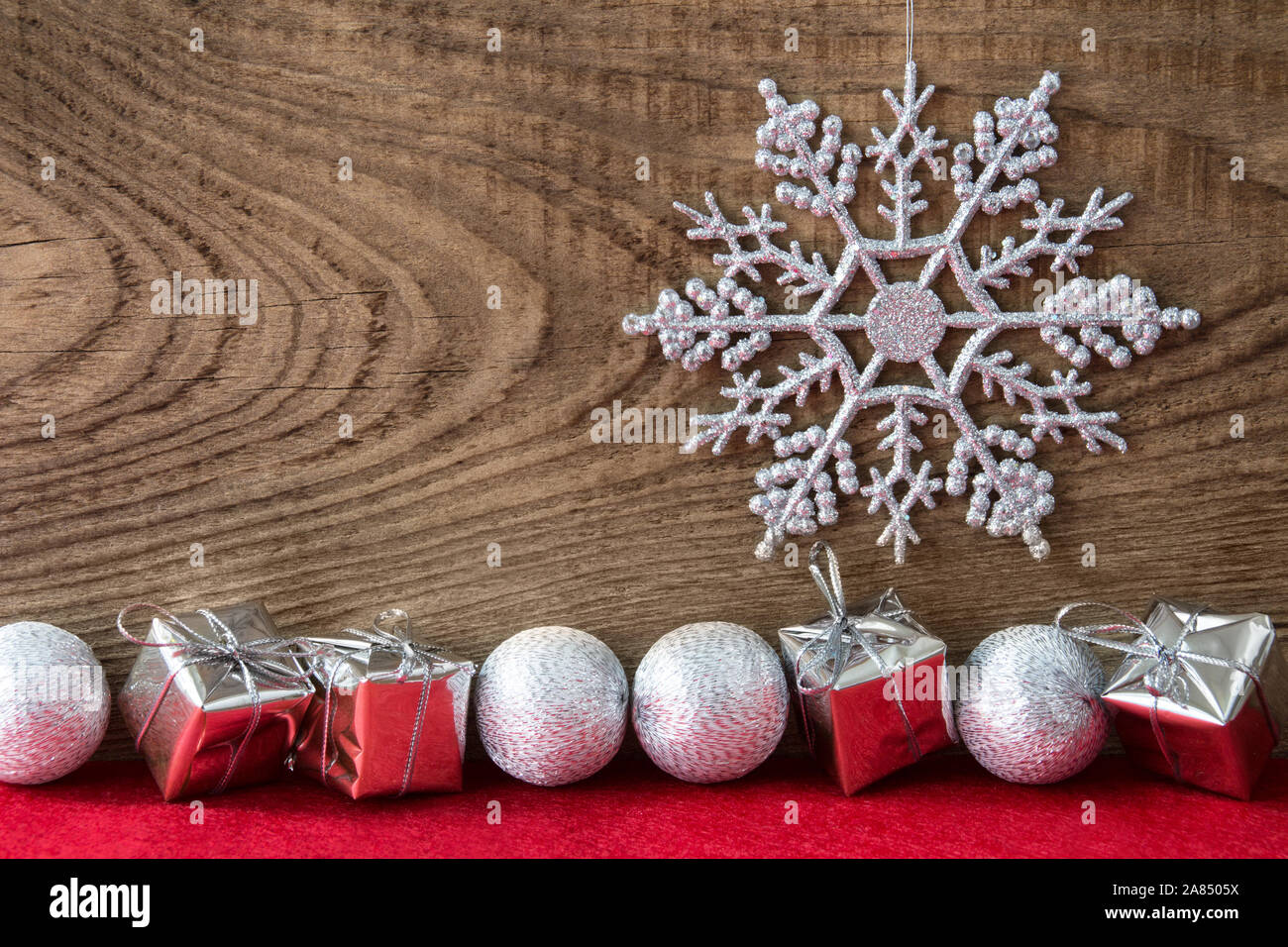 Vintage christmas elements hi-res stock photography and images - Alamy