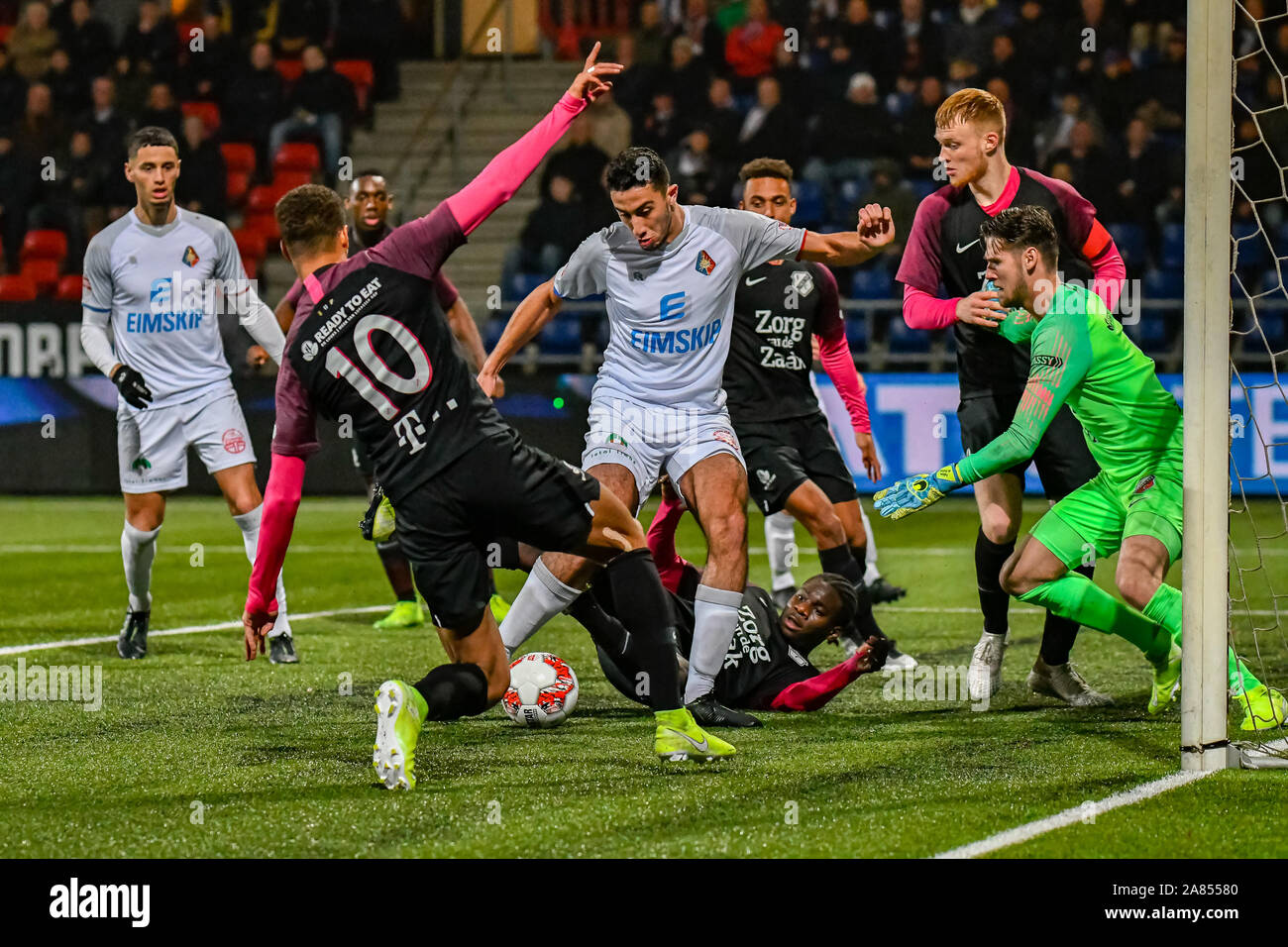 1 november 2019 Velsen, The Netherlands Soccer Dutch Keuken Kampioen Divisie Telstar v Jong FC Utrecht   Keuken Kampioen Divisie 2019-20120: L-R : Justin Lonwijk player of Jong FC Utrecht, Reda Kharchouch player of SC Telstar , Fabian de Keijzer Goalkeeper of Jong FC Utrecht Stock Photo